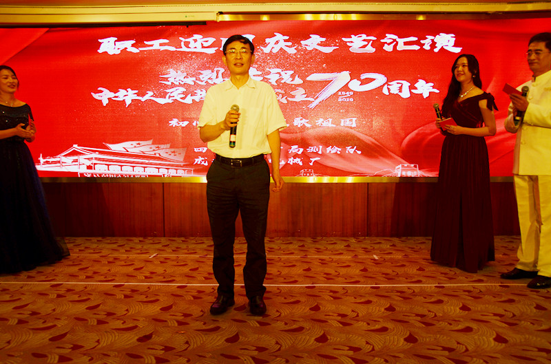 尹书记1.jpg