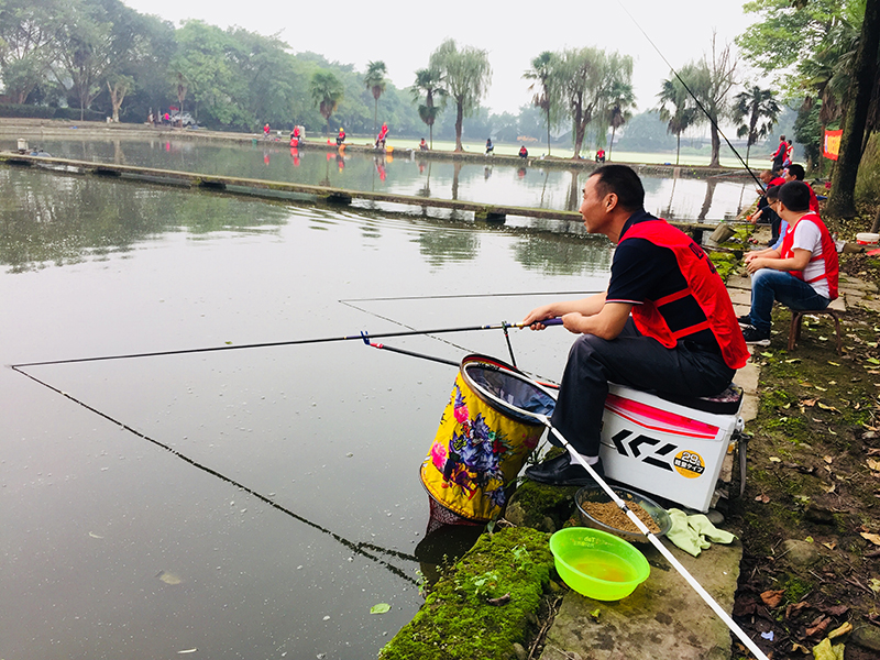 钓鱼特写.jpg